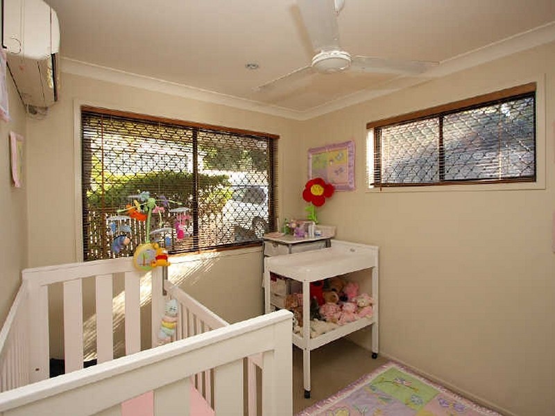 47 Parkroyal Crescent, Regents Park QLD 4118