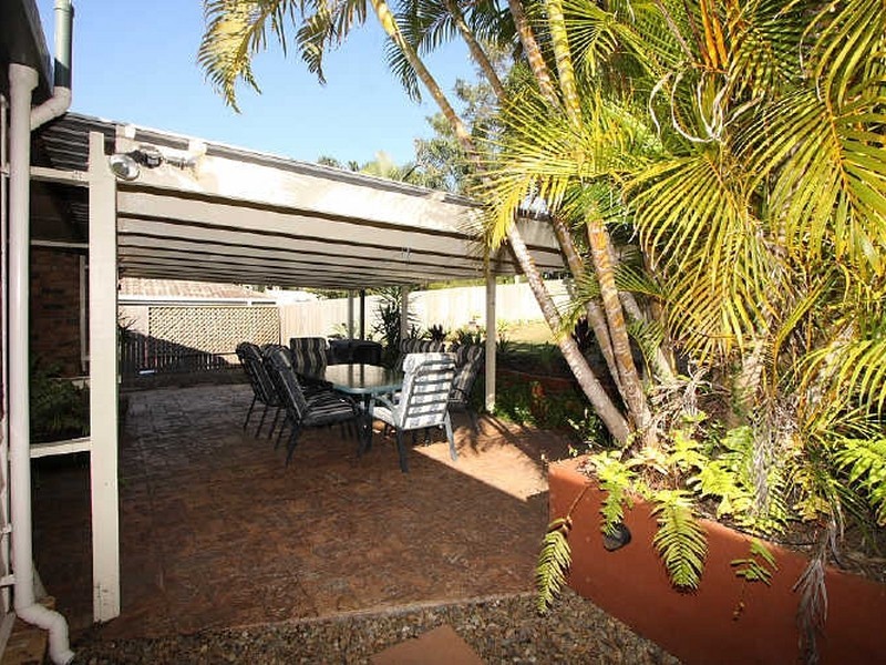 47 Parkroyal Crescent, Regents Park QLD 4118