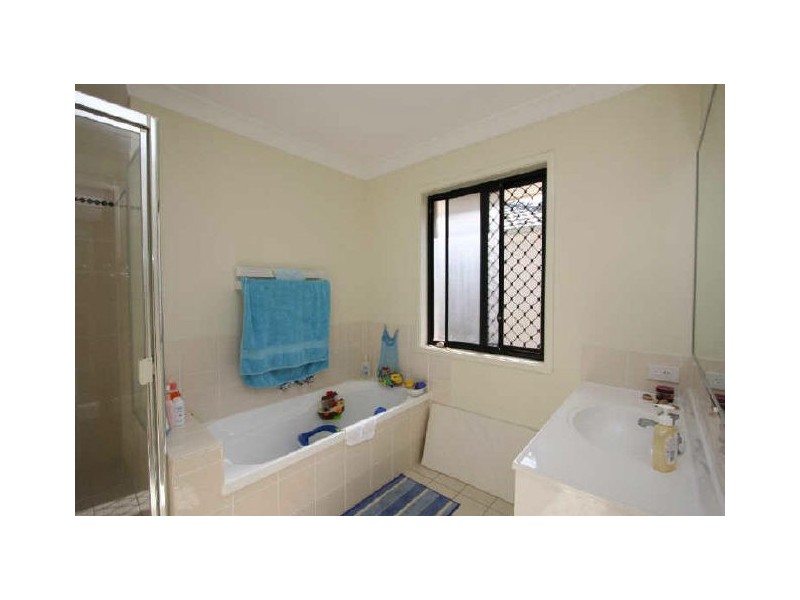 11 Webcke Avenue, Crestmead QLD 4132