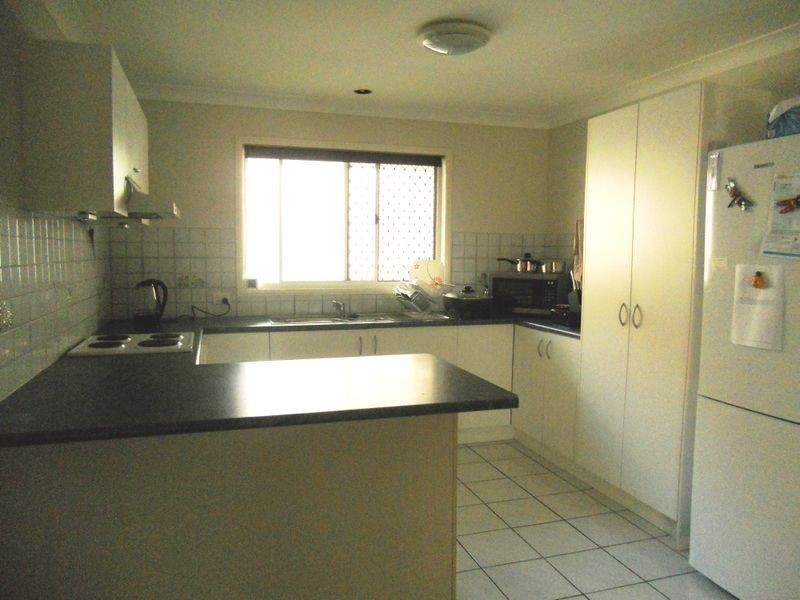 6 Perentie Street, Regents Park QLD 4118