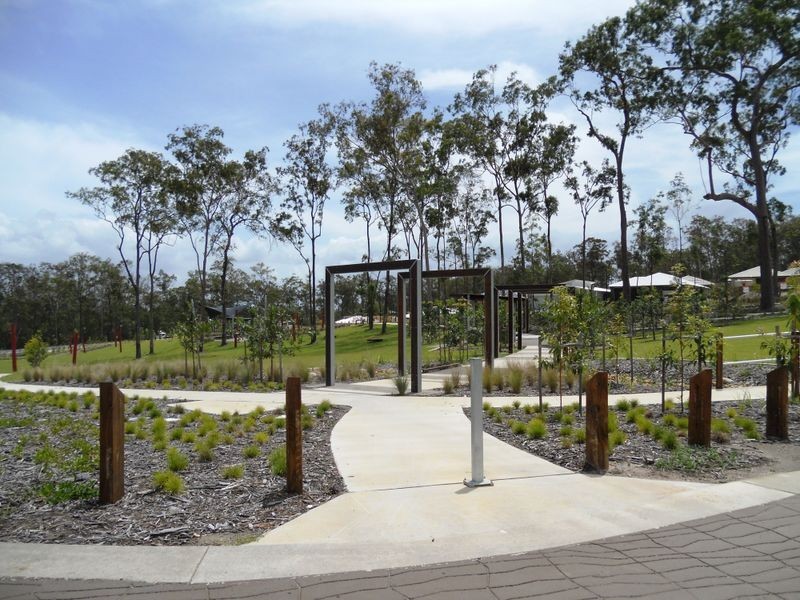 5 Willow Rise Drive, Waterford QLD 4133