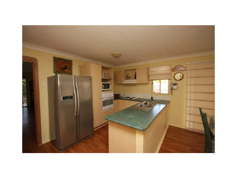 14 Cougers Court, Regents Park QLD 4118