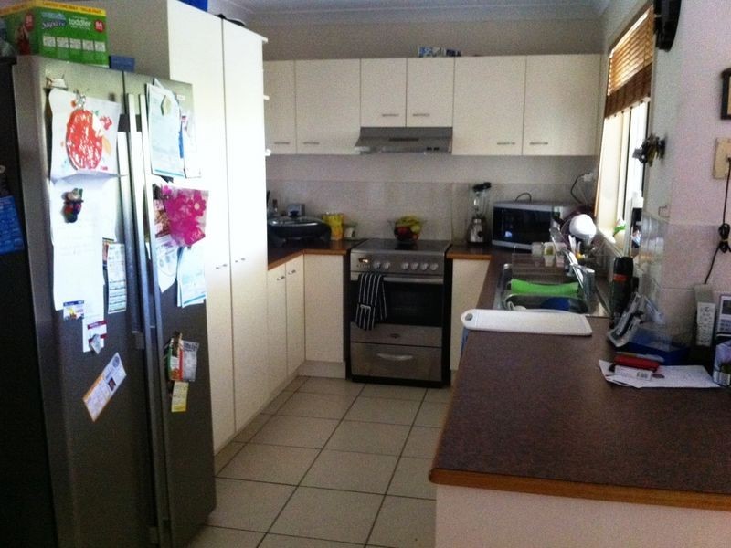 17 Stringybark Street, Regents Park QLD 4118