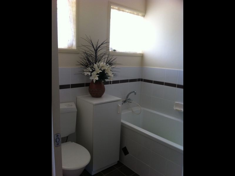 17 Stringybark Street, Regents Park QLD 4118