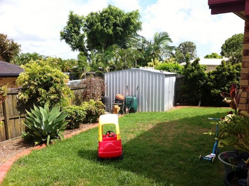 17 Stringybark Street, Regents Park QLD 4118