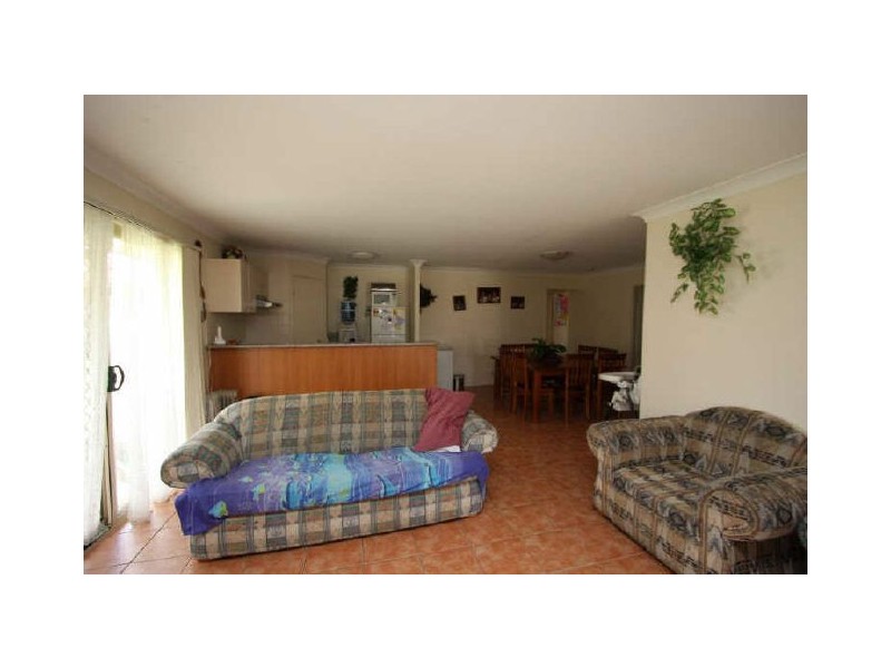 18 Daniella Drive, Marsden QLD 4132