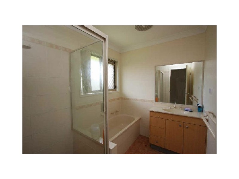 18 Daniella Drive, Marsden QLD 4132