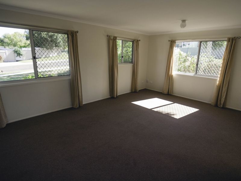 24 Strathallen Drive, Boronia Heights QLD 4124