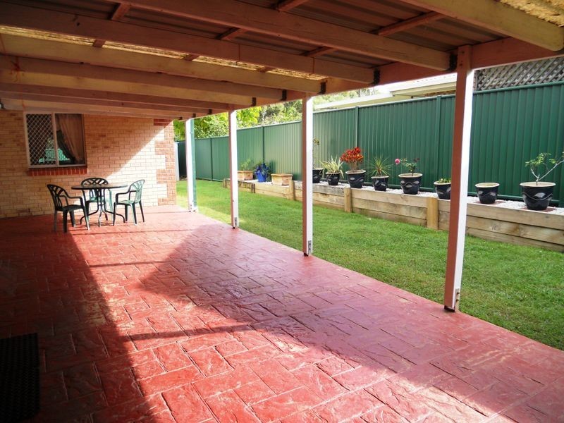 2 Ethion Drive, Regents Park QLD 4118