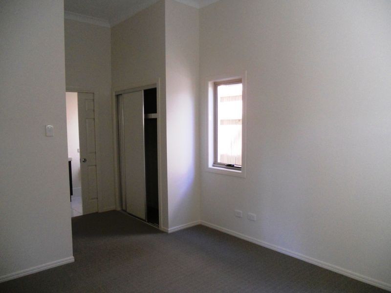 15 Hookes Terrace, Springfield Lakes QLD 4300