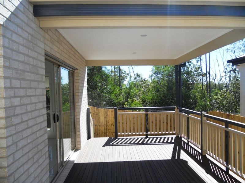 15 Hookes Terrace, Springfield Lakes QLD 4300