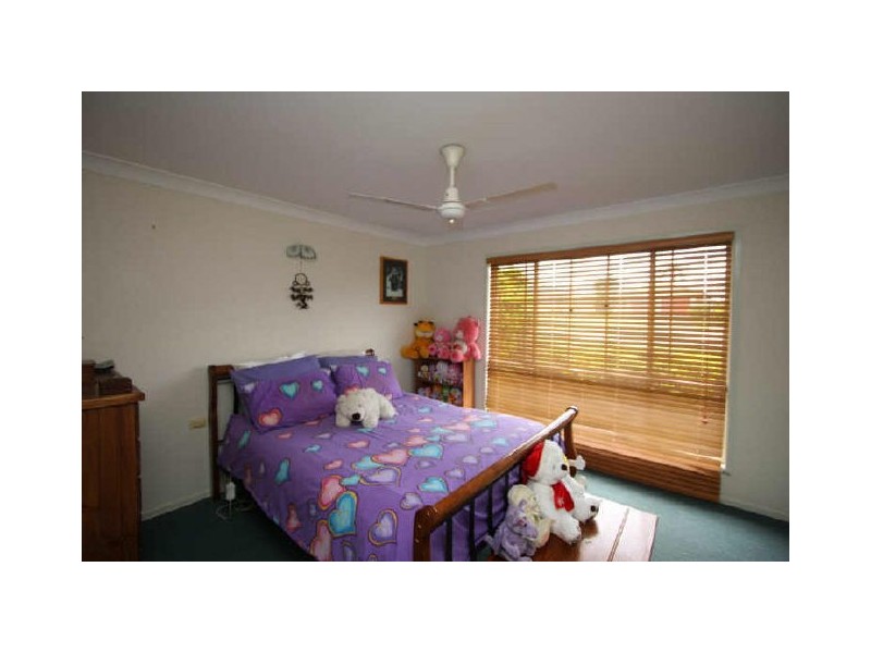 7 Hillview Drive, Hillcrest QLD 4118