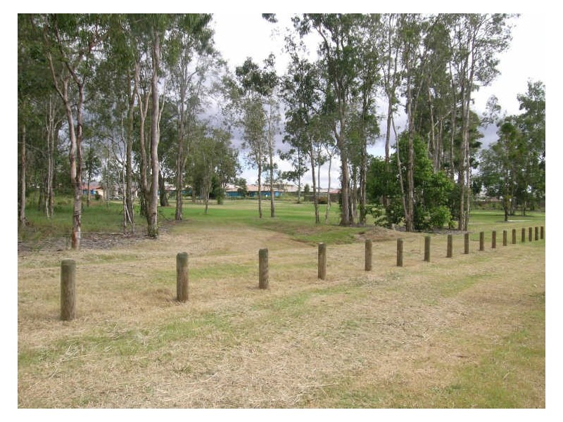 35 Charlton Place, Regents Park QLD 4118