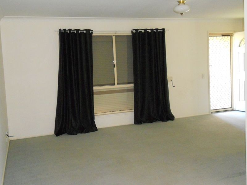 33 Murrumbidgee, Hillcrest QLD 4118