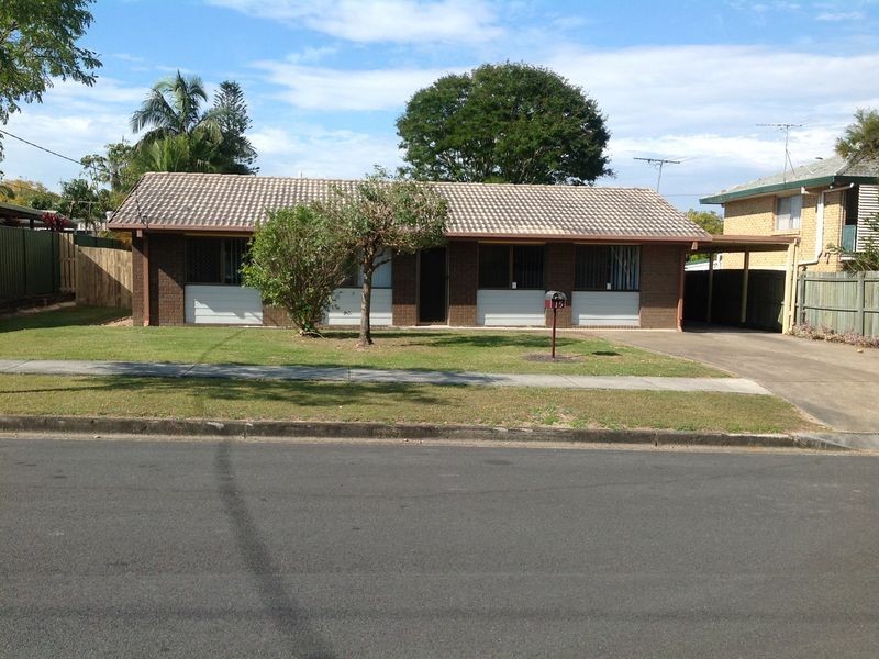 15 Whitcomb Street, Hillcrest QLD 4118