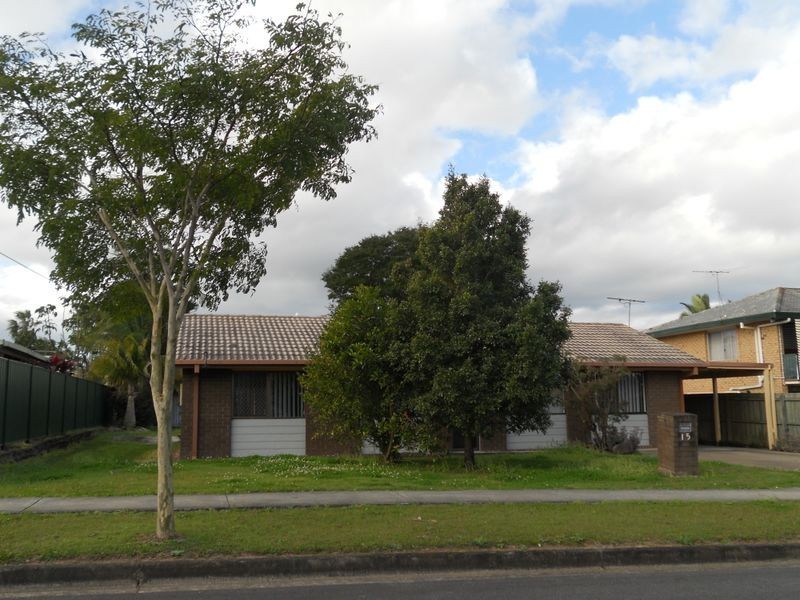 15 Whitcomb Street, Hillcrest QLD 4118