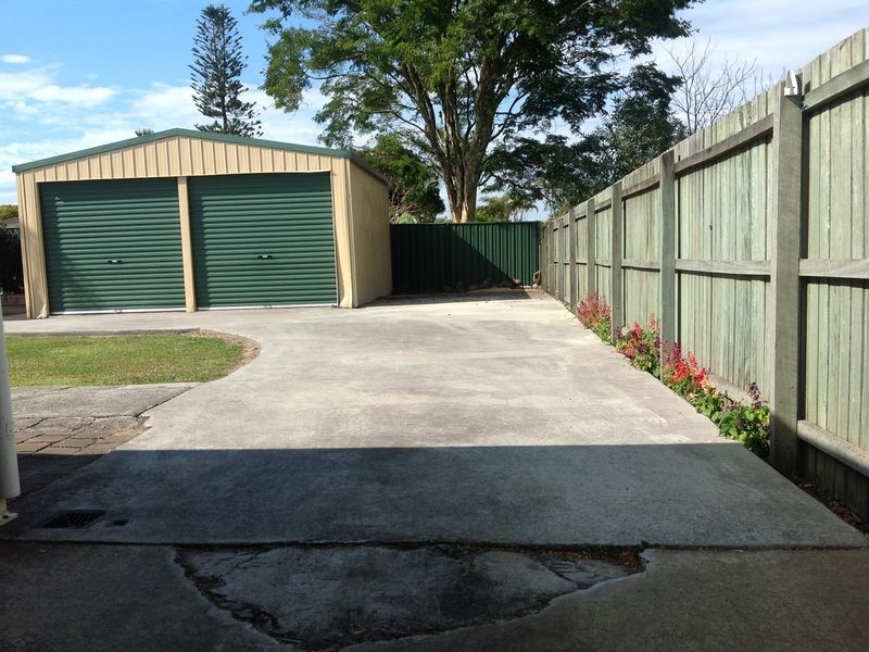 15 Whitcomb Street, Hillcrest QLD 4118