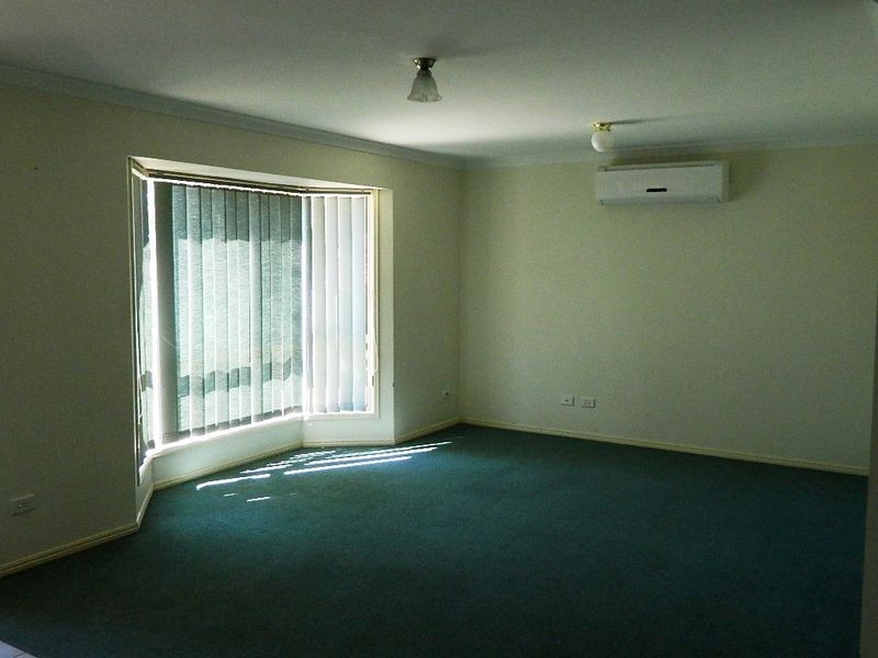 20 Park Close, Hillcrest QLD 4118