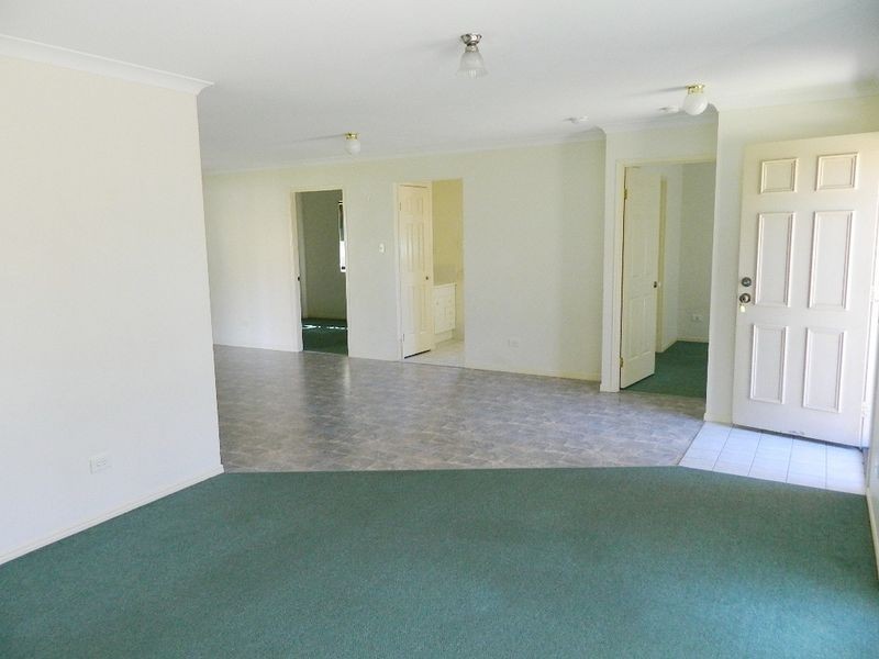 20 Park Close, Hillcrest QLD 4118