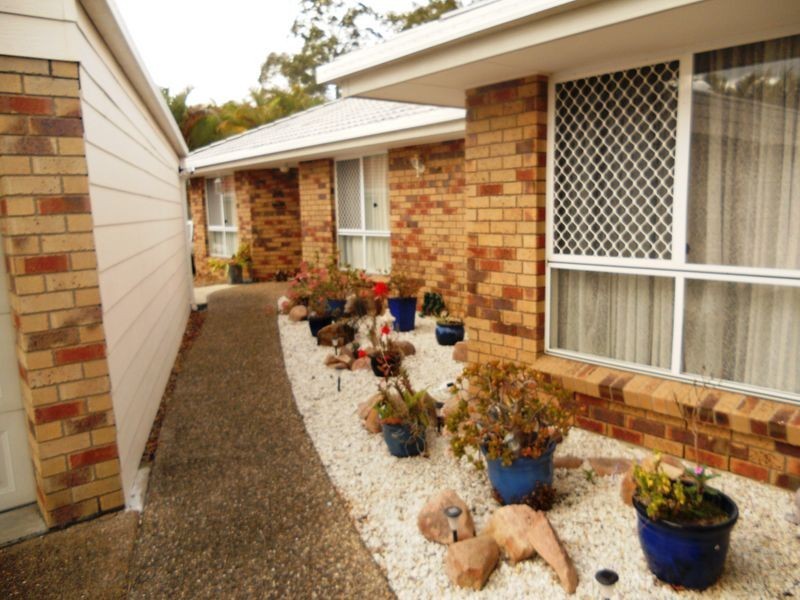 16 Haylett Rise, Regents Park QLD 4118