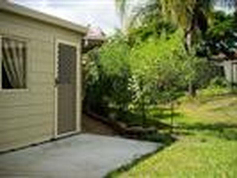 24 Federation Drive, Hillcrest QLD 4118