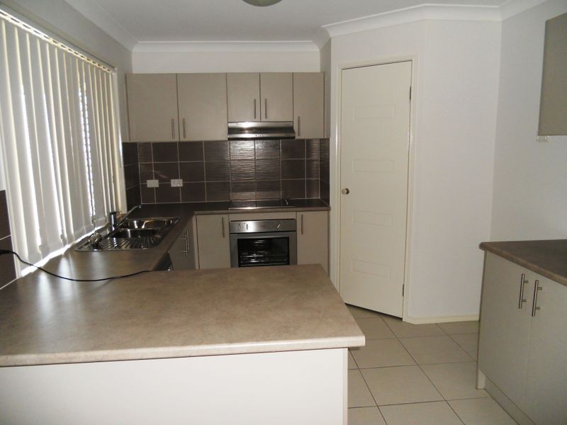 39 Barcombe Drive, Marsden QLD 4132