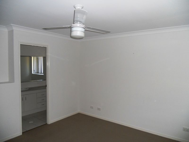 39 Barcombe Drive, Marsden QLD 4132