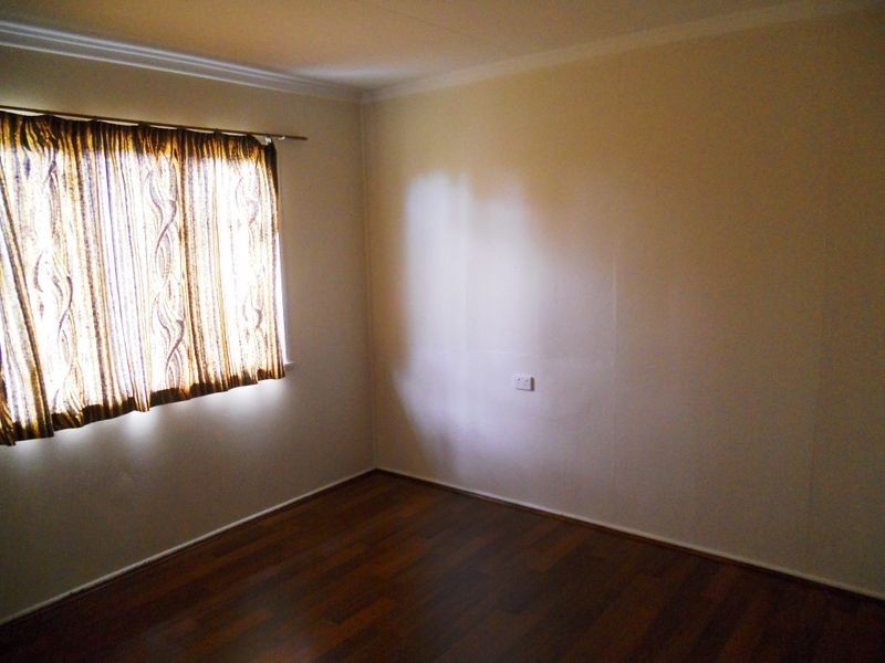 42 Bruce Road, Woodridge QLD 4114