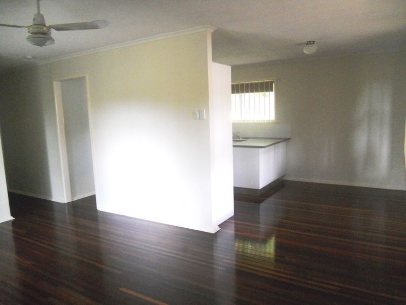 77 Ewing Road, Woodridge QLD 4114