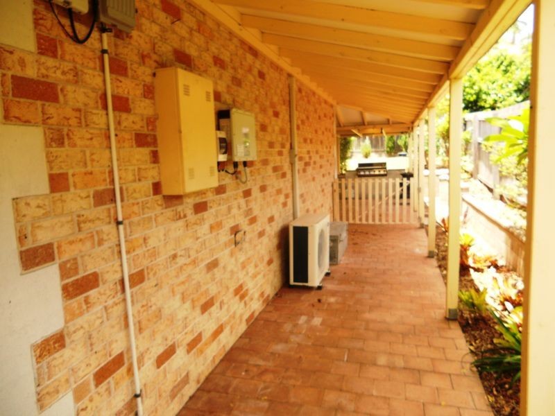 48 Owens Crescent, Regents Park QLD 4118