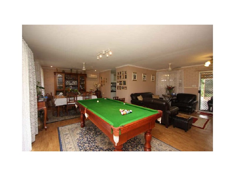 22 Estramina Road, Regents Park QLD 4118