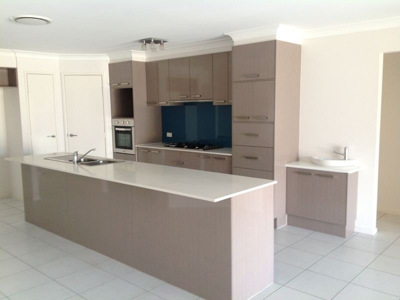 13 Rosella Close, Calamvale QLD 4116