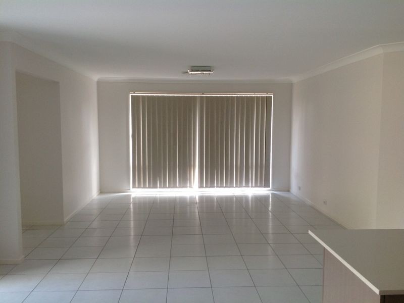 13 Rosella Close, Calamvale QLD 4116