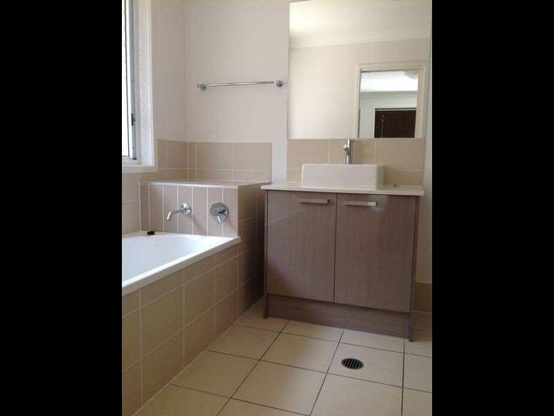 13 Rosella Close, Calamvale QLD 4116