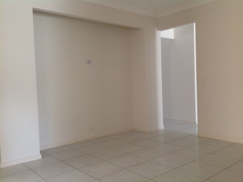 13 Rosella Close, Calamvale QLD 4116