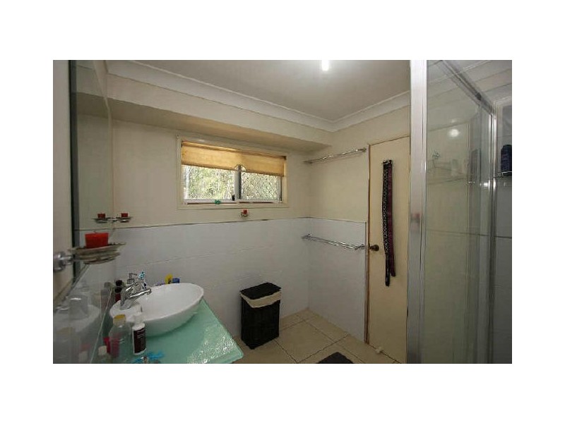 24 Barker Street, Boronia Heights QLD 4124