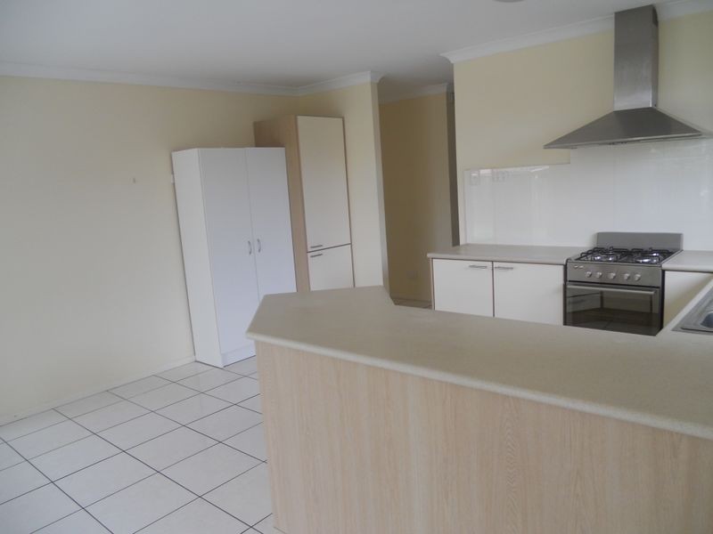 6 Bixby Court, Boronia Heights QLD 4124