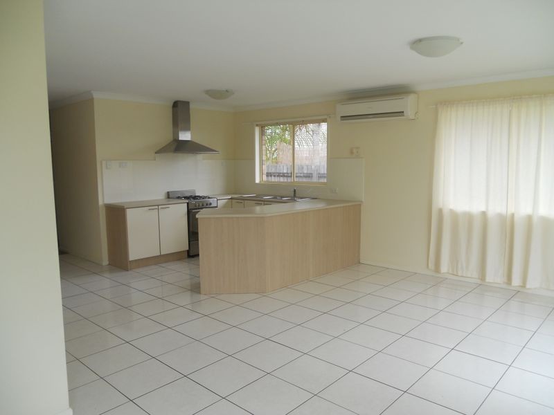 6 Bixby Court, Boronia Heights QLD 4124