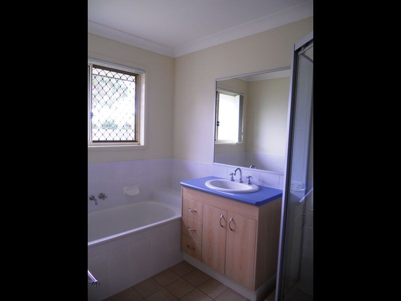 2 Broadway Avenue, Marsden QLD 4132