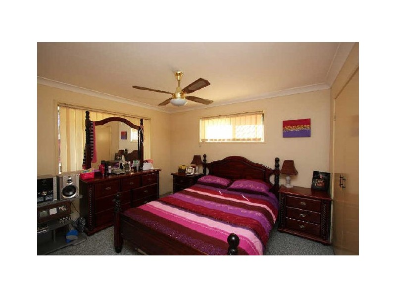 9 Volant Street, Regents Park QLD 4118