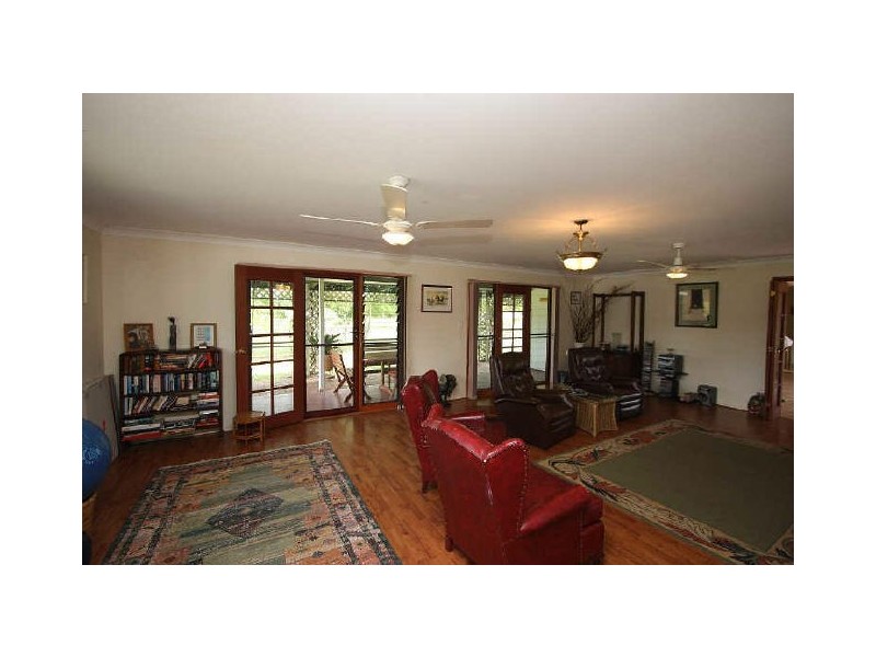 77 Dundee Road, North Maclean QLD 4280