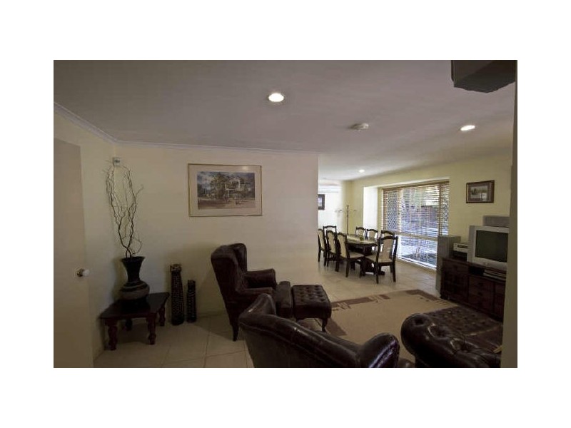 17 Commoron Crescent, Runcorn QLD 4113