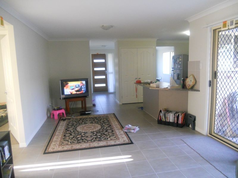 2 Blessing Place, Boronia Heights QLD 4124
