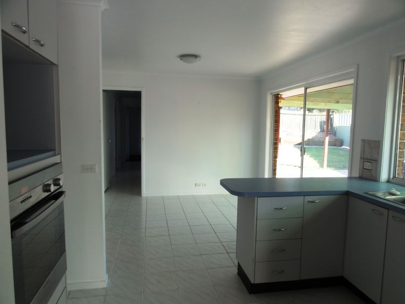 14 Dunblane Drive, Boronia Heights QLD 4124