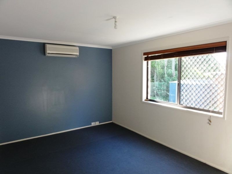 20 Dryade Street, Regents Park QLD 4118