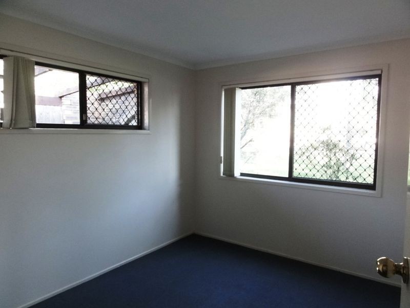 20 Dryade Street, Regents Park QLD 4118