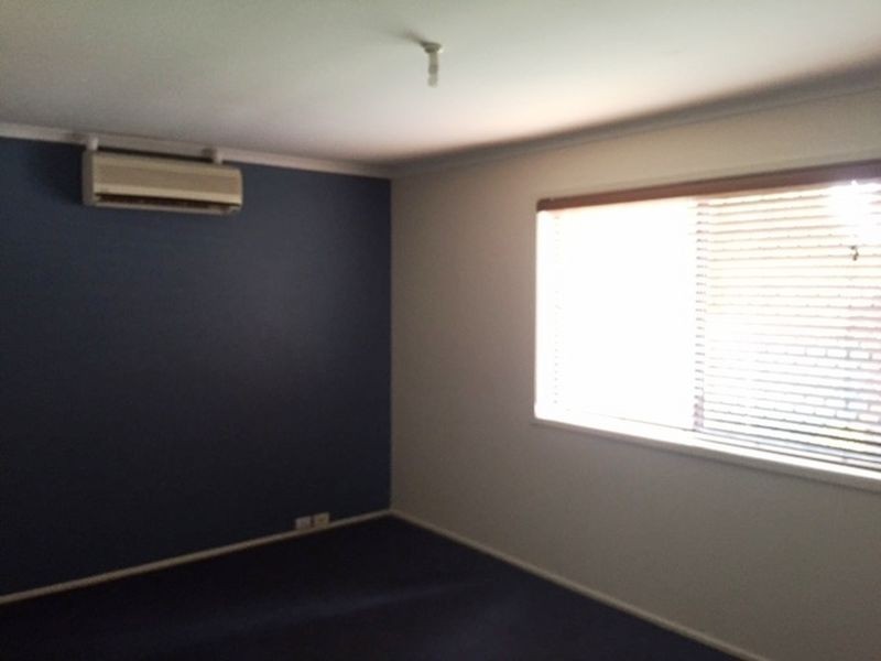 20 Dryade Street, Regents Park QLD 4118