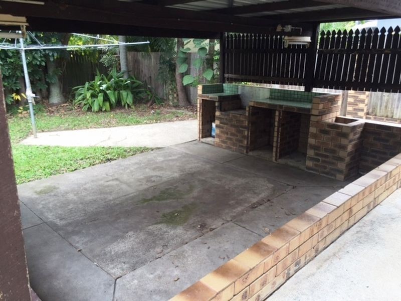 20 Dryade Street, Regents Park QLD 4118