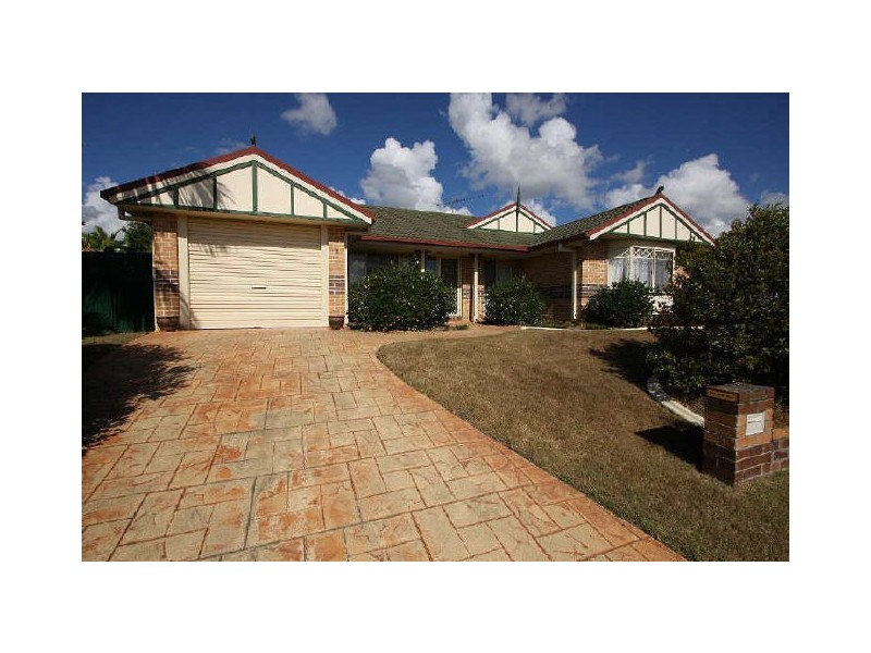 8 Forestgum Grove, Regents Park QLD 4118