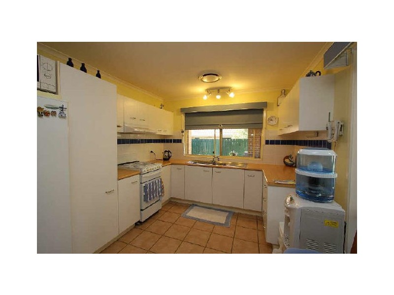 8 Forestgum Grove, Regents Park QLD 4118
